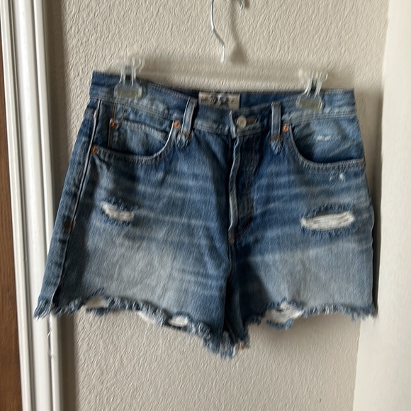 FP Free People Denim Shorts Distressed We The Free 28 Cotton Button Fly Medium - Picture 8 of 8